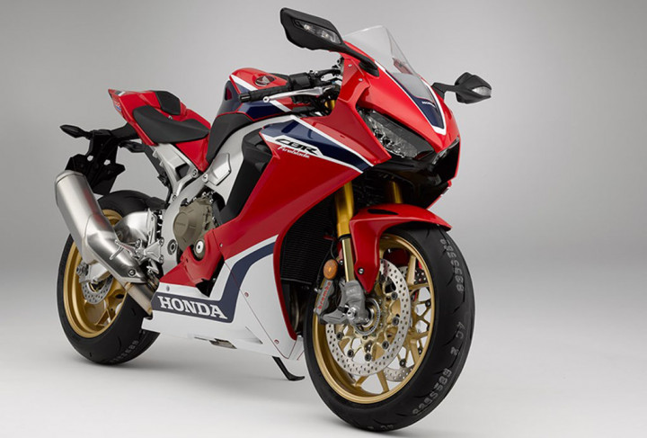 Superbike Honda yang Total Control