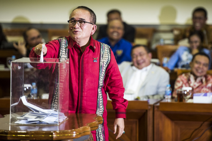 Ruhut Siap Hadapi Risiko Dukung Ahok