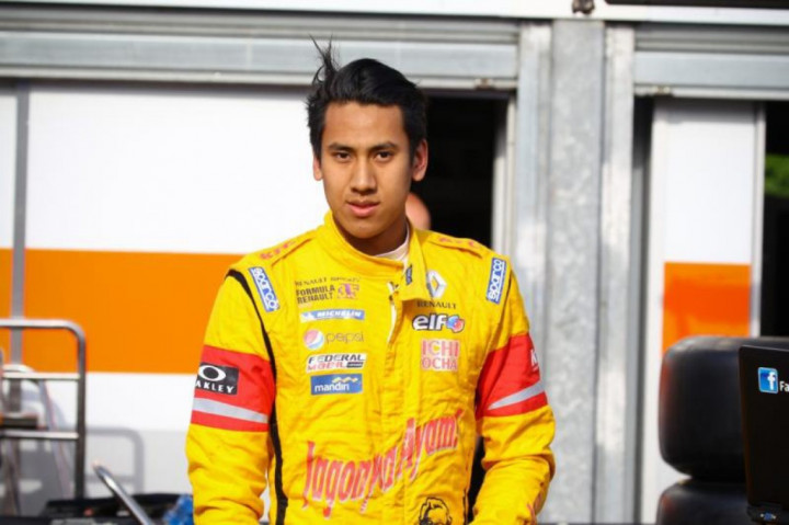 Bersiap Hadapi Seri Pamungkas GP2, Sean Gelael akan Ikut Balap Ketahanan Mobil