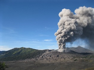 Sensor Pemantau Erupsi Bromo Hilang