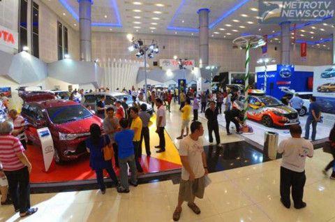 Penjualan Mobil di GIIAS Surabaya, Lampaui Target 2015