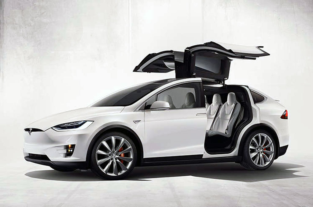 Kontroversi fitur autopilot Tesla. Autoguide