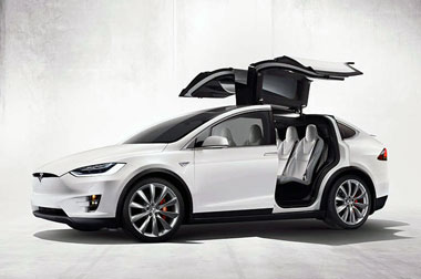 Tesla Autopilot Masih Jauh dari Sempurna