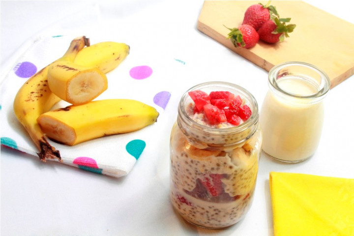 Overnight Oats Strawberry and Banana