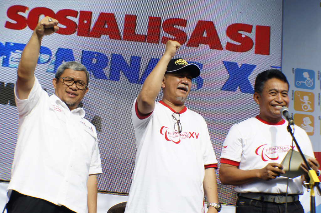 Gubernur Jabar Sosialisasikan Peparnas XV di Bandung