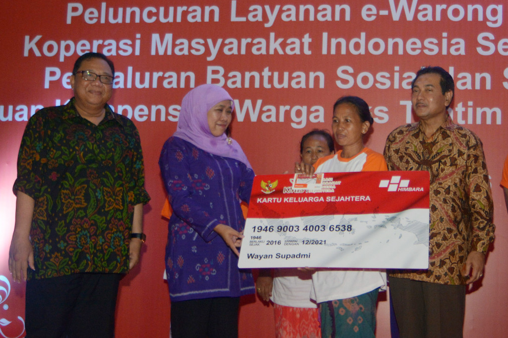 Mensos Resmikan e-Warong di Bali