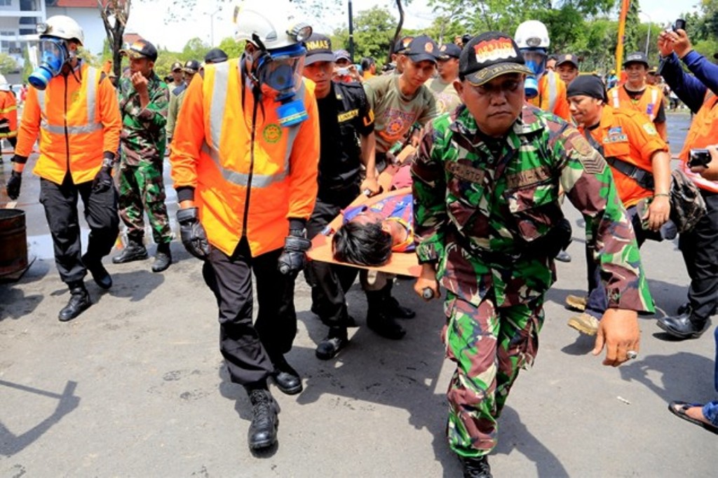 Tim Satlak PB dalam simulasi penanganan bencana di Kota Surabaya, Jawa Timur/MTVN_Amaluddin