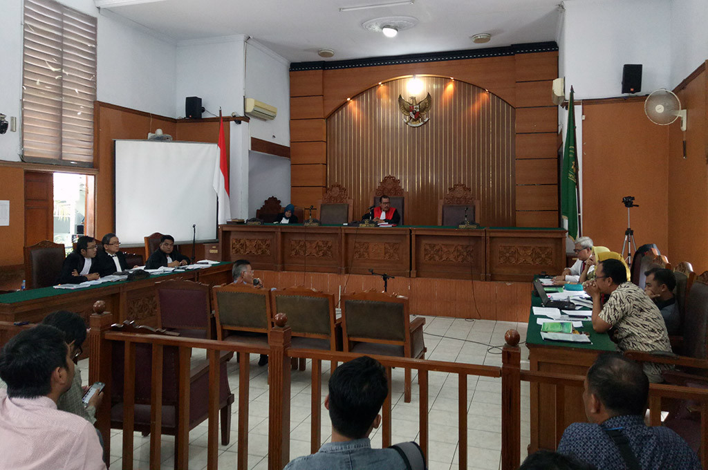 Suasana sidang praperadilan nur Alam di PN Jaksel -- MTVN/Arga Sumantri