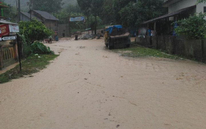 Sistem Drainase Karimunjawa Buruk