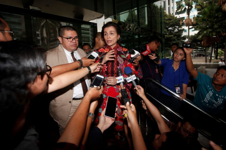 <i>Shock</i> Suami Ditangkap, Istri Irman Gusman Sempat Mangkir Dua Kali