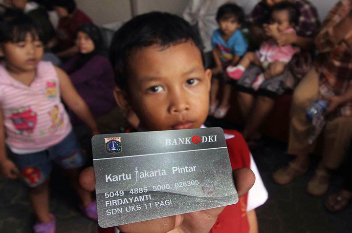 Sepatu Baru dari KJP