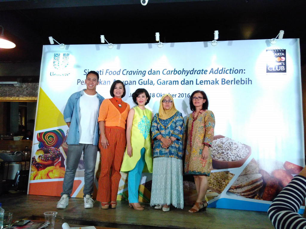 Sama seperti adiktif pada benda lain, seperti rokok atau narkoba, food craving yang tak terpenuhi dapat menimbulkan beberapa gejala terhadap fisik maupun psikis seperti sakit kepala, susah fokus. (Foto: Metrotvnews.com)