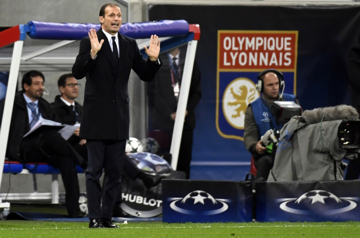 Canda Allegri: Juventus Lebih Baik Bermain dengan 10 Orang