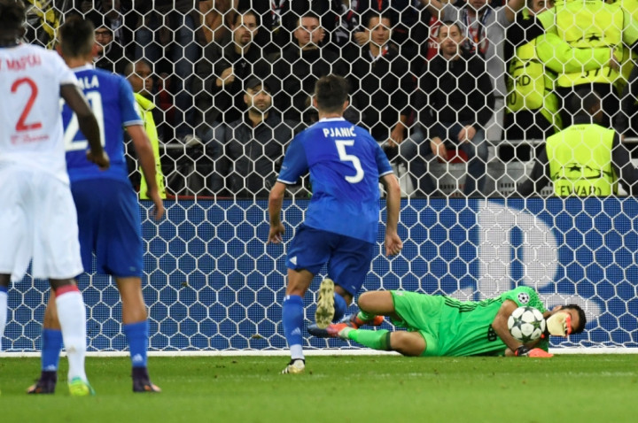 Komentar Emosional Buffon Usai Bawa Juventus Tekuk Lyon