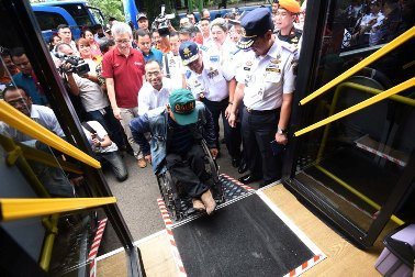 TransJakarta Cares dan Halte Ramah untuk Kaum Difabel