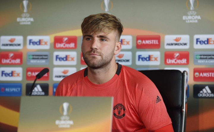 Shaw Waspadai Ancaman Van Persie