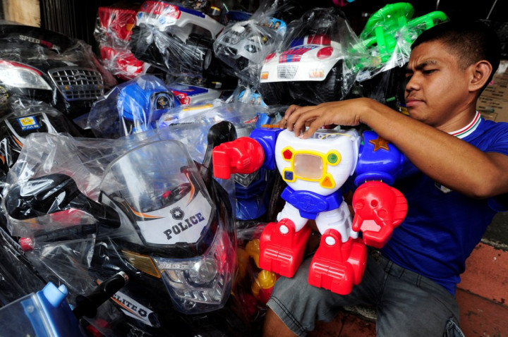 Cap SNI di Mainan Anak Lokal Terganjal Perizinan