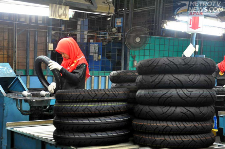 Memanfaatkan Ban Untuk Menjadi Produk Daur Ulang