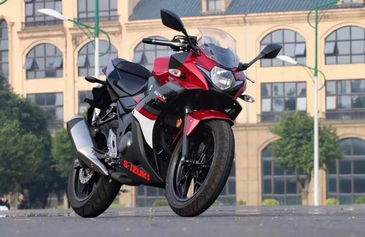 GSX-R250 Basis Mesin Inazuma Rilis di Tiongkok