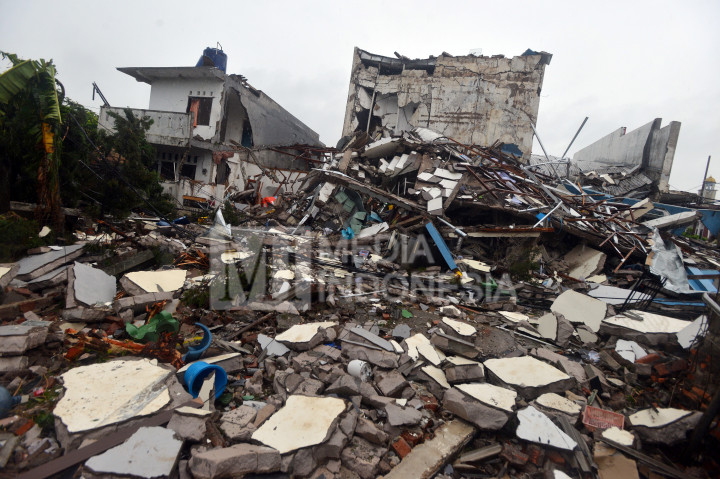 Ledakan Tabung Gas di Bekasi Akibatkan Bangunan Hancur