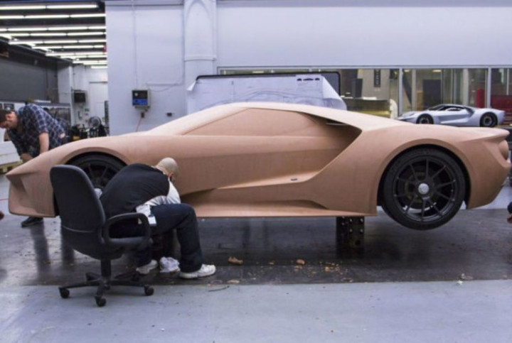 Bangun <i>Prototype</i>, Ford Habiskan 90 ribu Kg Lempung