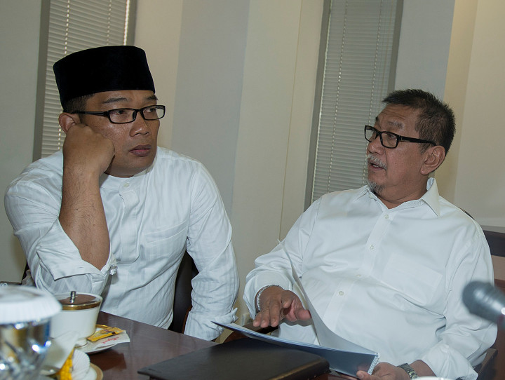 Reaksi Emil saat Didesak Wagub Jabar Bentuk BPBD