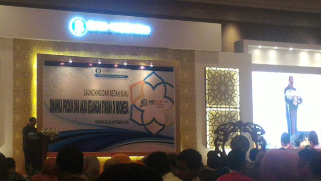 Indonesia's Islamic Finance Industry Has Two Challenges