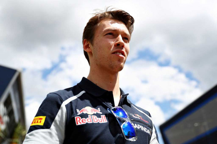 Pertahankan Kvyat, Aksi Red Bull Mendidik Pembalap