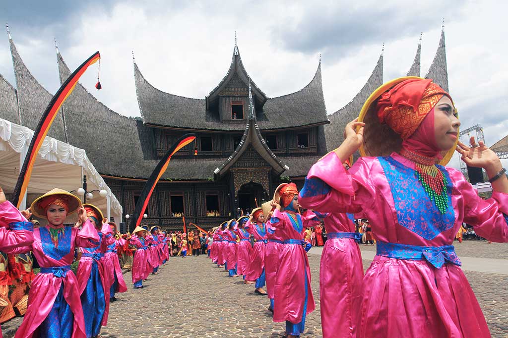 Festival Pesona Budaya Minangkabau Dibuka