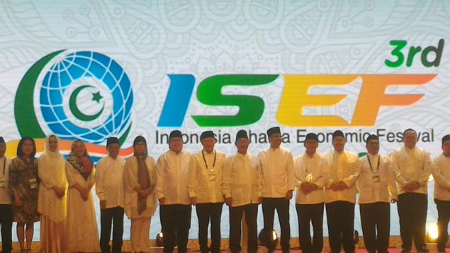 BI Governor Opens Indonesia Sharia Economic Festival