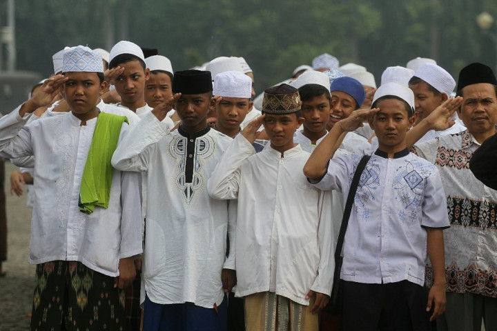 Momen Hari Santri, Warga Bekasi Meriahkan Nusantara Mengaji