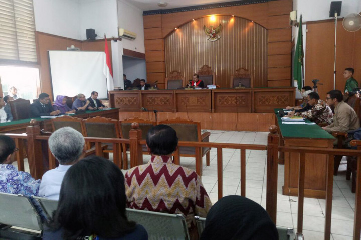 Sidang Praperadilan Irman Dilanjutkan Besok