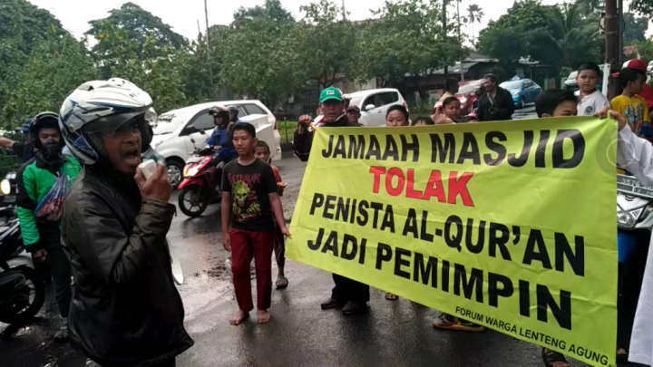 Warga Demo Ahok Saat Kampanye di Jagakarsa