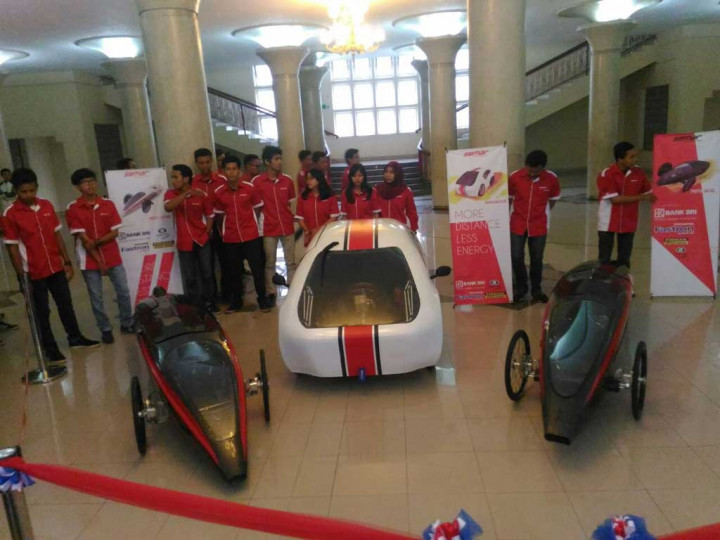 UGM Gelar Kontes Mobil Hemat Energi 2016
