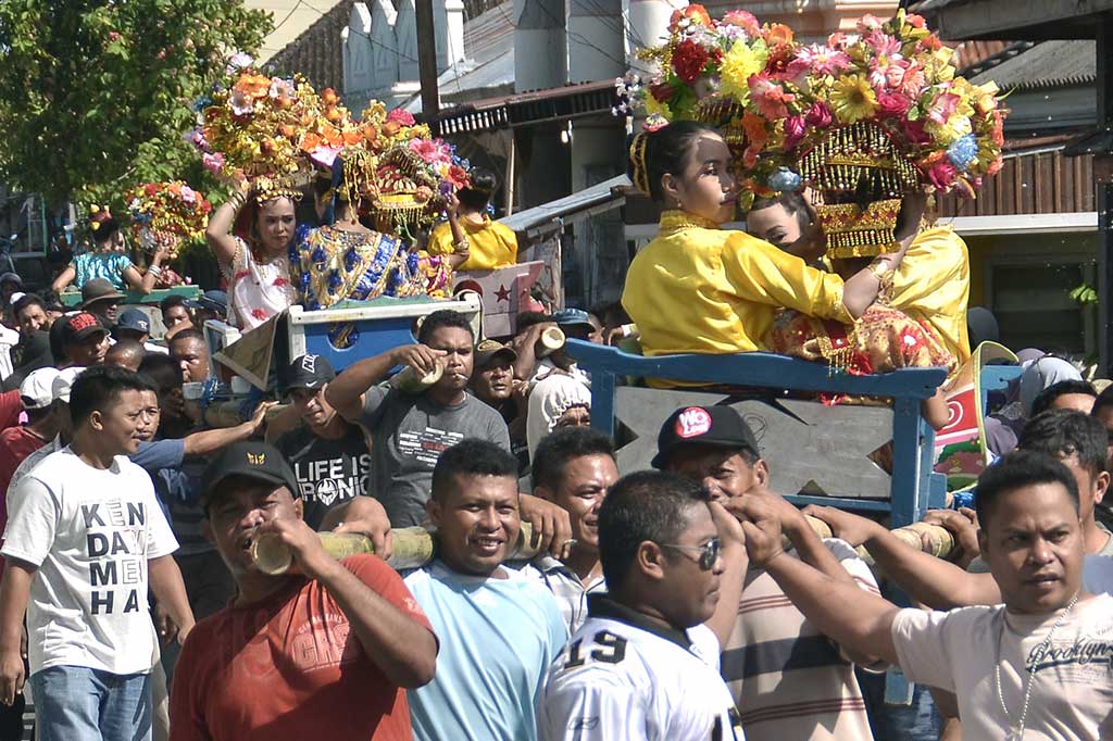 Warga Wakatobi Lestarikan Tradisi Karia'a