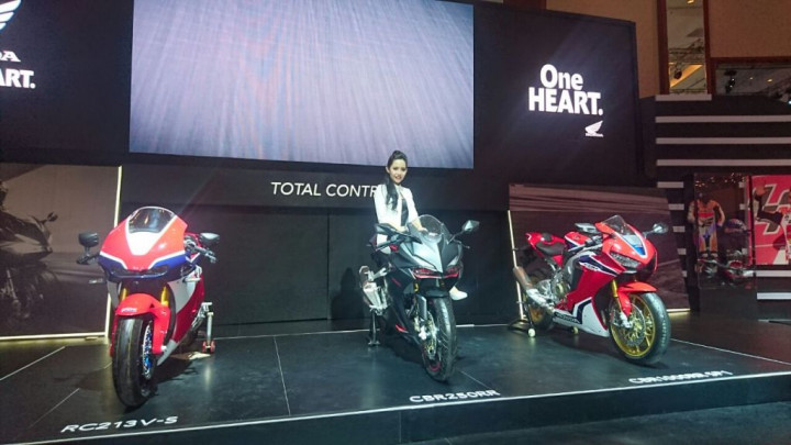 Honda Perkenalkan Beragam Motor Baru    di IMOS 2016