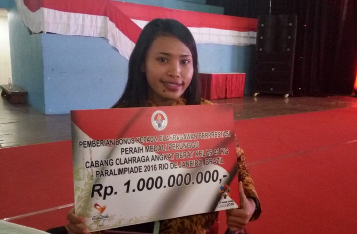 Bonus 1 Miliar Jadi Pelecut Semangat Ni Nengah Mengejar Prestasi