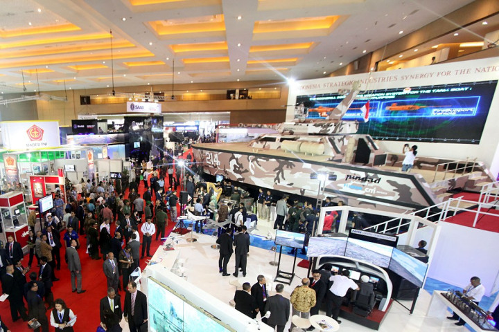 <i>Drone</i> Karya Mahasiswa UGM Tampil di Indo Defence 2016