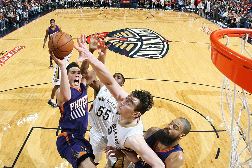 Suns Menang Tipis 112-111 Atas Pelicans