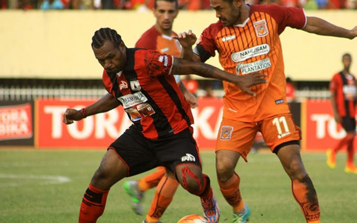 Ditahan PBFC, Persipura Gagal Tempel Madura United di Puncak Klasemen