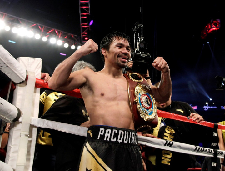 Kembali Bertinju, Pacquiao Langsung Taklukkan Jessie Vargas
