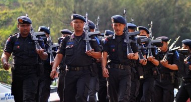 Pasca Tawuran Brimob dan Dalmas Jaga Tol Palimanan