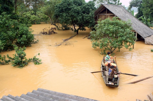 Banjir Hantam Vietnam, 15 Orang Tewas dan Ribuan Orang Terlantar
