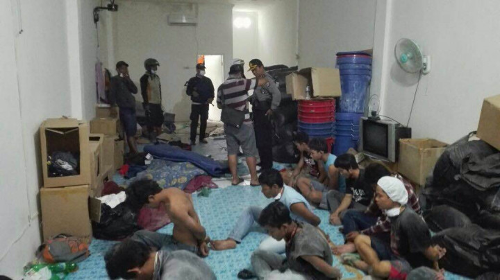 Praktik Pabrik Obat Ilegal di Serang Terbongkar