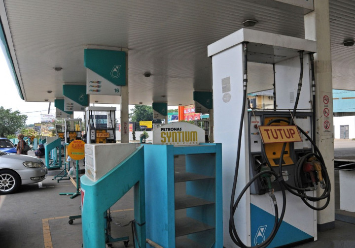 Demi BBM Satu Harga, Pertamina Rela Beli BBM dari Petronas