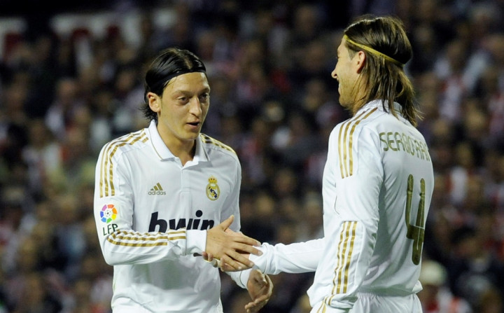 Oezil Mengaku Berteman Baik dengan Ramos