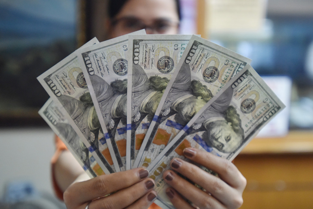 Pasca Trump Menang, Rupiah Melemah ke Rp13.127/USD