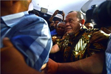 Saksi Tutupi Pembelian IPO yang Gunakan Dana Hibah