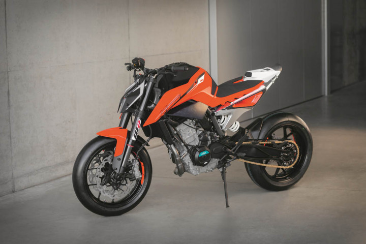 Penampilan Seksi Purwarupa KTM 790 Duke