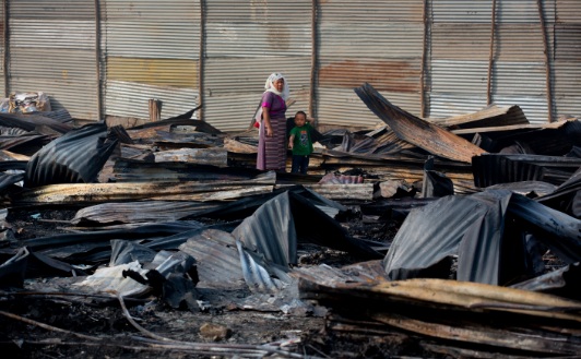 Reruntuhan akibat kebakaran (Foto: AP)